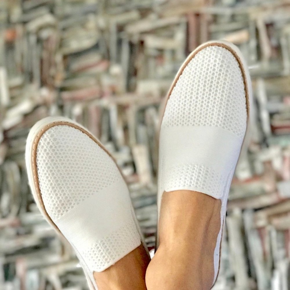 UGG Sammy Slip-On Sneaker Shoe Knit Rib White - Picture 2 of 6